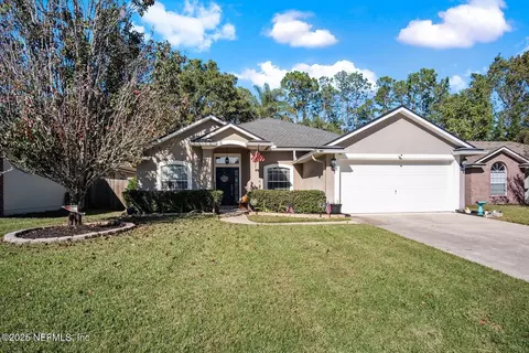 1744 Northglen Cir, Middleburg, FL 32068