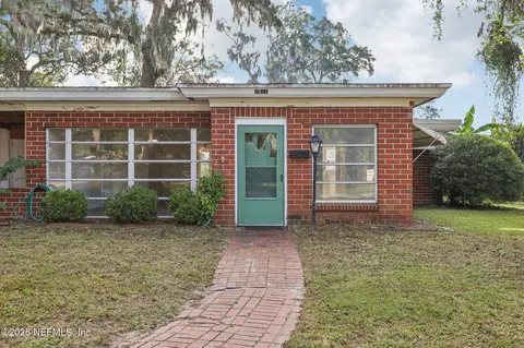 1511 River Bluff Rd N, Jacksonville, FL 32211