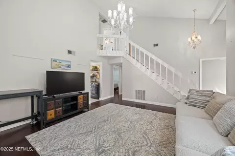 487 14th Ave S, Jacksonville Beach, FL 32250