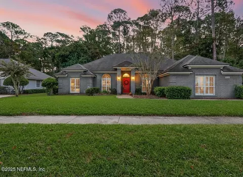 8713 Autumn Green Dr, Jacksonville, FL 32256