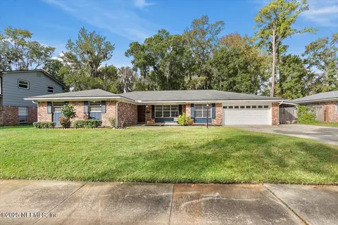 8408 Brierwood Rd, Jacksonville, FL 32217