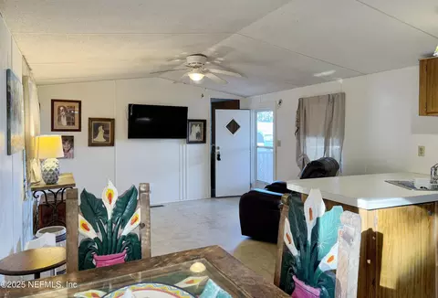 159 Jewel Ave, Interlachen, FL 32148 photo 6