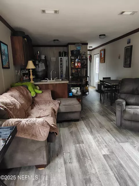 191 Kay St, Interlachen, FL 32148 photo 3