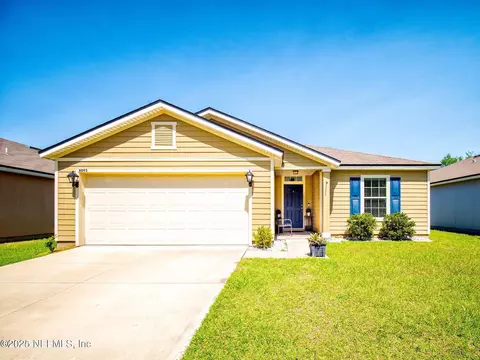 8095 Brothers Walk Ln, Jacksonville, FL 32277
