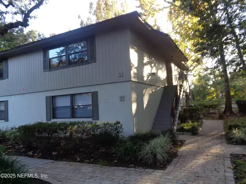 8 Cristina Ct, Saint Augustine, FL 32086