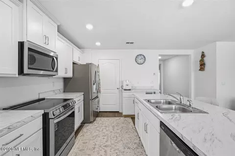 Kitchen - 137 Tordera Ln, Saint Augustine, FL 32084 photo 2 of 2