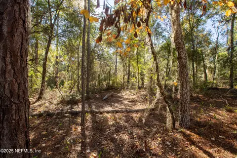 000 W Hillsborough Ave, Florahome, FL 32140