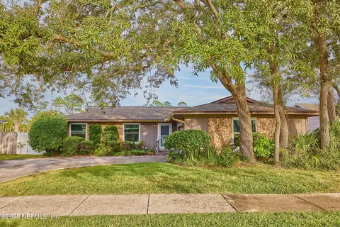 3789 Luth Dr E, Jacksonville, FL 32250