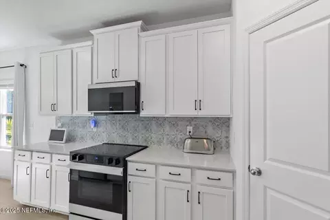 Kitchen - 239 Blue Cypress Trl, Saint Augustine, FL 32084 photo 2 of 3