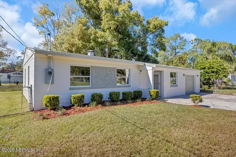 6226 W Pennant Dr W, Jacksonville, FL 32244
