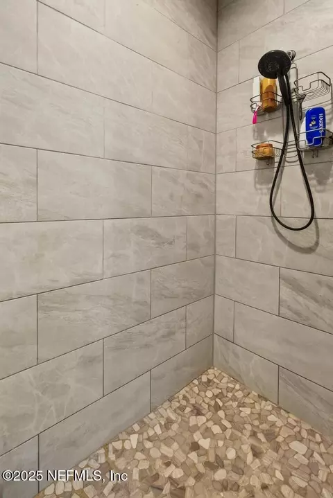 Bath - 75774 Edwards Rd, Yulee, FL 32097 photo 4 of 4