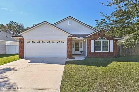 1806 Dartmouth Dr, Middleburg, FL 32068