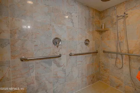 Bath - 5377 SW 40th Ave, Jasper, FL 32052 photo 11 of 14