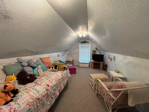 Bedroom - 5377 SW 40th Ave, Jasper, FL 32052 photo 2 of 3