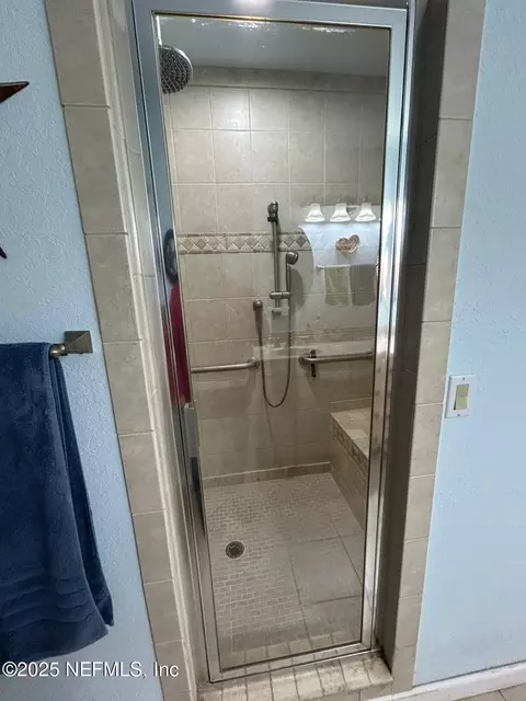Bath - 5377 SW 40th Ave, Jasper, FL 32052 photo 3 of 14