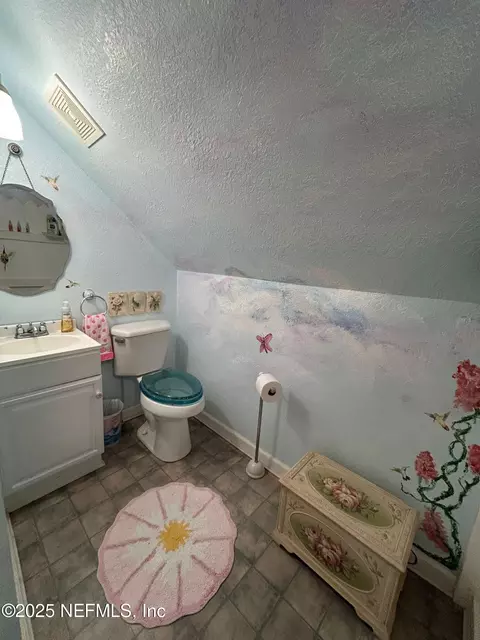 Bath - 5377 SW 40th Ave, Jasper, FL 32052 photo 8 of 14