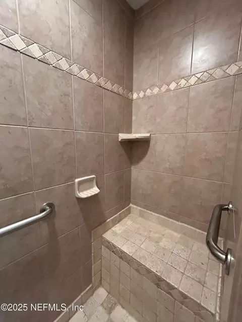 Bath - 5377 SW 40th Ave, Jasper, FL 32052 photo 7 of 14