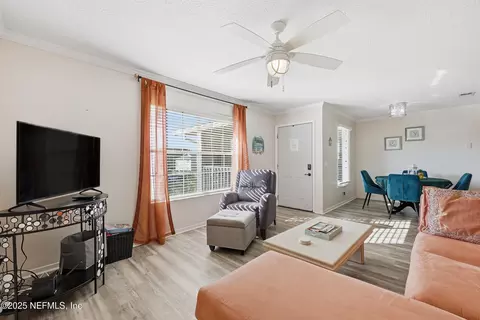 Living - 47 Clipper Ct, Saint Augustine, FL 32080 photo 4 of 5
