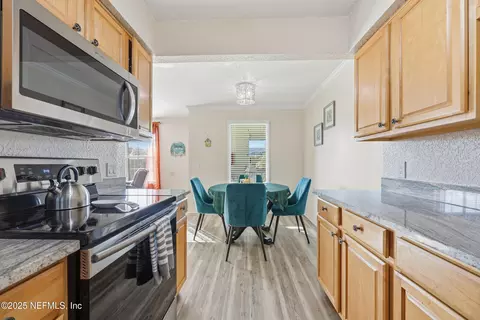 Kitchen - 47 Clipper Ct, Saint Augustine, FL 32080 photo 4 of 4