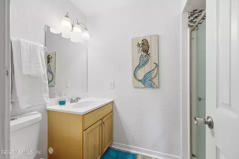 Bath - 47 Clipper Ct, Saint Augustine, FL 32080 photo 2 of 3