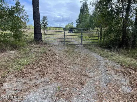 8484 NW 229 A St, Starke, FL 32091
