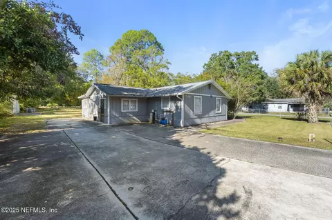 7988 Waxwing Ave, Jacksonville, FL 32219