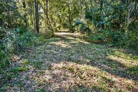 16082 Ressie Dr W, Jacksonville, FL 32218