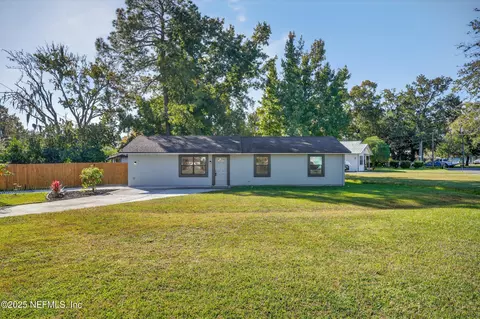 466 Sally St, Green Cove Springs, FL 32043