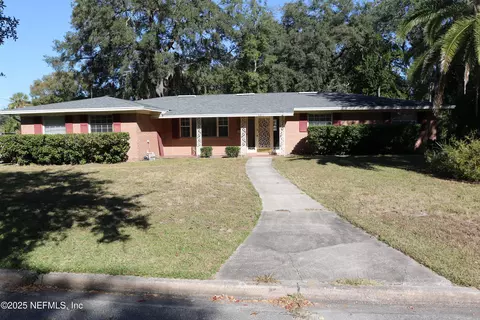 6811 Hermitage Rd, Jacksonville, FL 32277