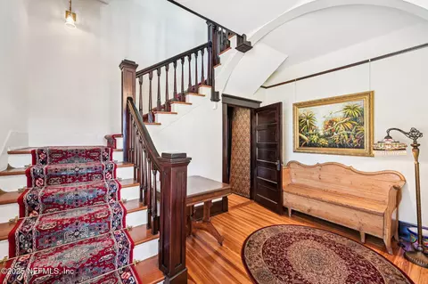 Entry Way - 178 Avenida Menendez, Saint Augustine, FL 32084 photo 2 of 10