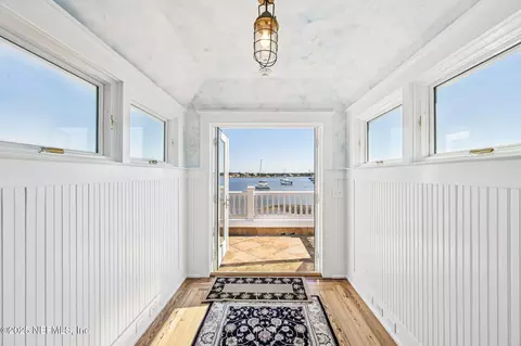 Entry Way - 178 Avenida Menendez, Saint Augustine, FL 32084 photo 10 of 10