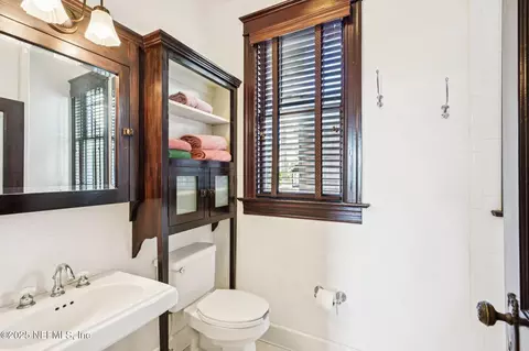 Bath - 178 Avenida Menendez, Saint Augustine, FL 32084 photo 1 of 9