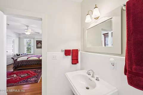 Bath - 178 Avenida Menendez, Saint Augustine, FL 32084 photo 7 of 9