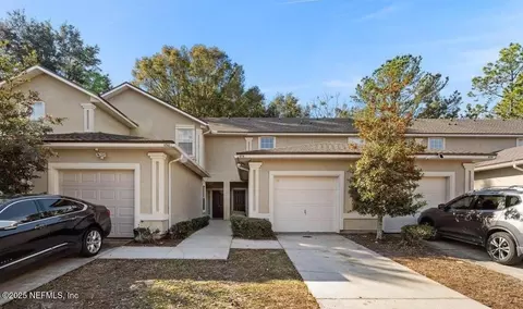 4778 Playpen Dr, Jacksonville, FL 32210