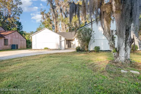 3416 Eman Dr, Jacksonville, FL 32216