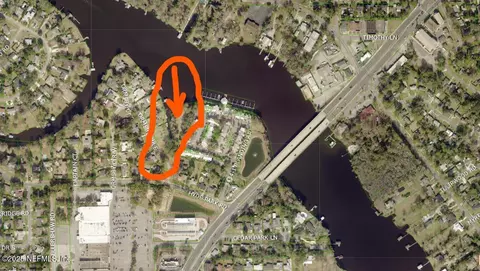 2467 Ormsby Cir E, Jacksonville, FL 32210 photo 3