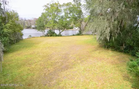 2467 Ormsby Cir E, Jacksonville, FL 32210 photo 2