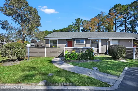 8429 Long Meadow Cir N, Jacksonville, FL 32244