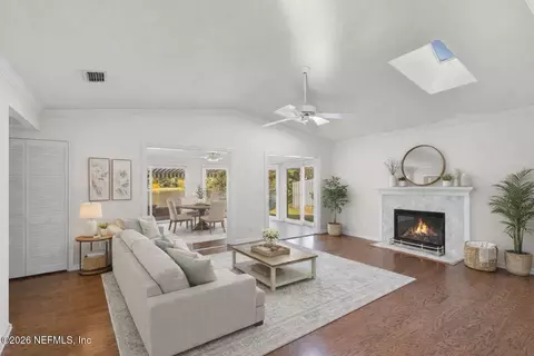 27 Carriage Ln, Ponte Vedra Beach, FL 32082