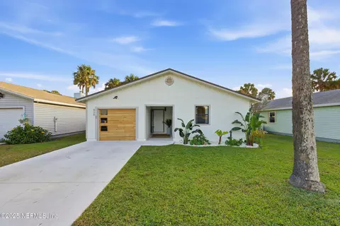 438 6th Ave S, Jacksonville Beach, FL 32250