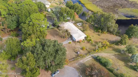 2391 Happy Ln, Jacksonville, FL 32218