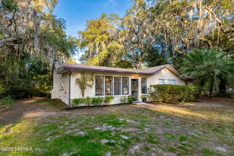 6904 County Road 214, Melrose, FL 32666
