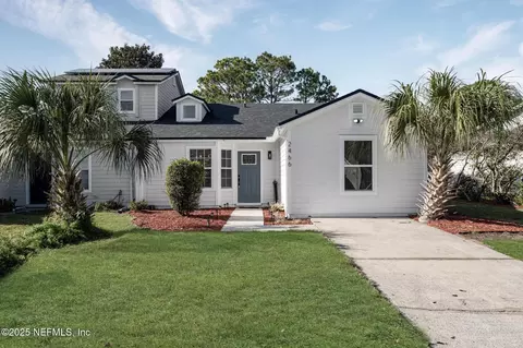 2466 Wattle Tree Rd E, Jacksonville, FL 32246