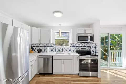 6 Hopkins St, Saint Augustine, FL 32084
