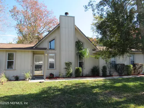 10769 Lariat Ln, Jacksonville, FL 32257