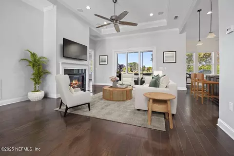 Living - 2844 Oakgrove Ave, Saint Augustine, FL 32092 photo 2 of 6