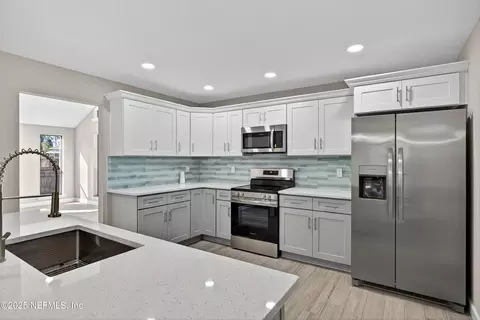 5362 Galewind Ln, Jacksonville, FL 32211