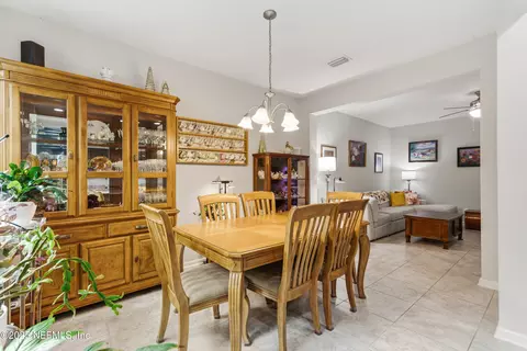 Dining - 55 Via Sonrisa, Saint Augustine, FL 32092 photo 1 of 3
