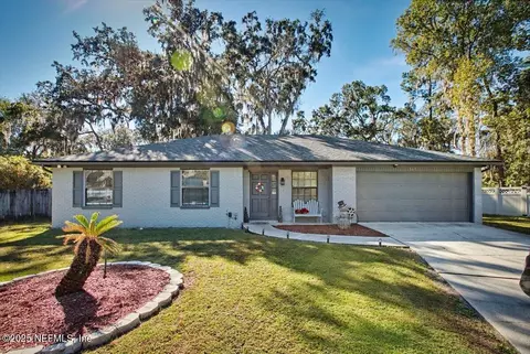 567 Majestic Wood Dr, Fleming Island, FL 32003