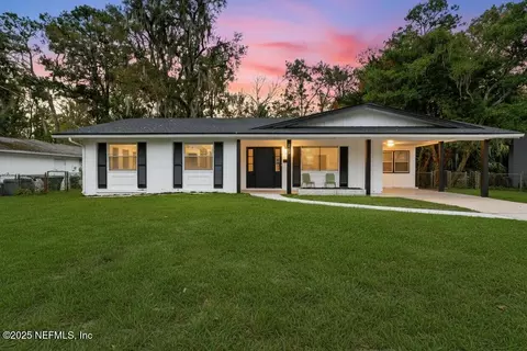 735 Grove Park Blvd, Jacksonville, FL 32216